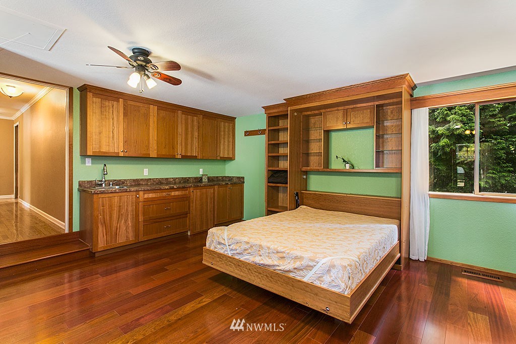18301 129th Avenue Northeast Bothell, WA 98011 - Photo 18 of 25 Gallery Image 18