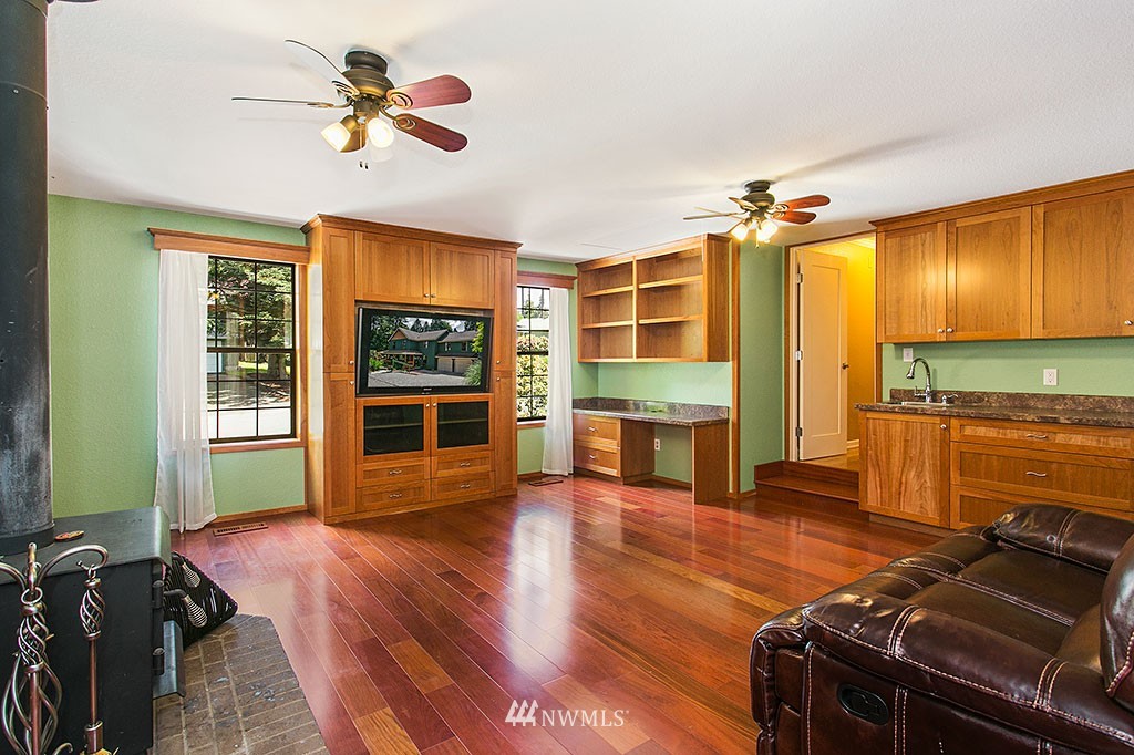 18301 129th Avenue Northeast Bothell, WA 98011 - Photo 20 of 25 Gallery Image 20