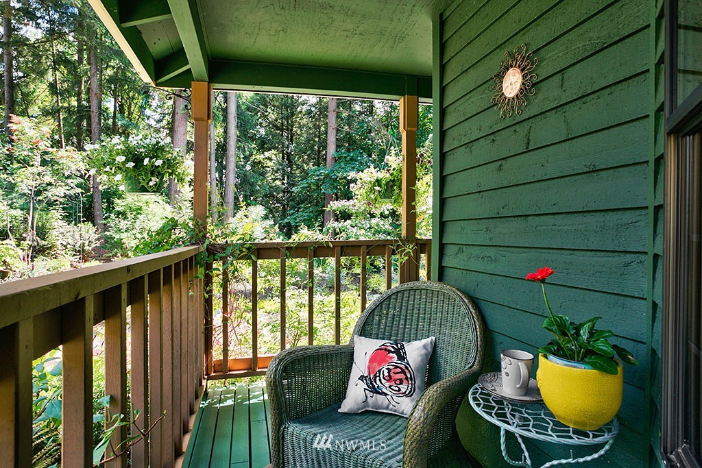 18301 129th Avenue Northeast Bothell, WA 98011 - Photo 3 of 25 Gallery Image 3