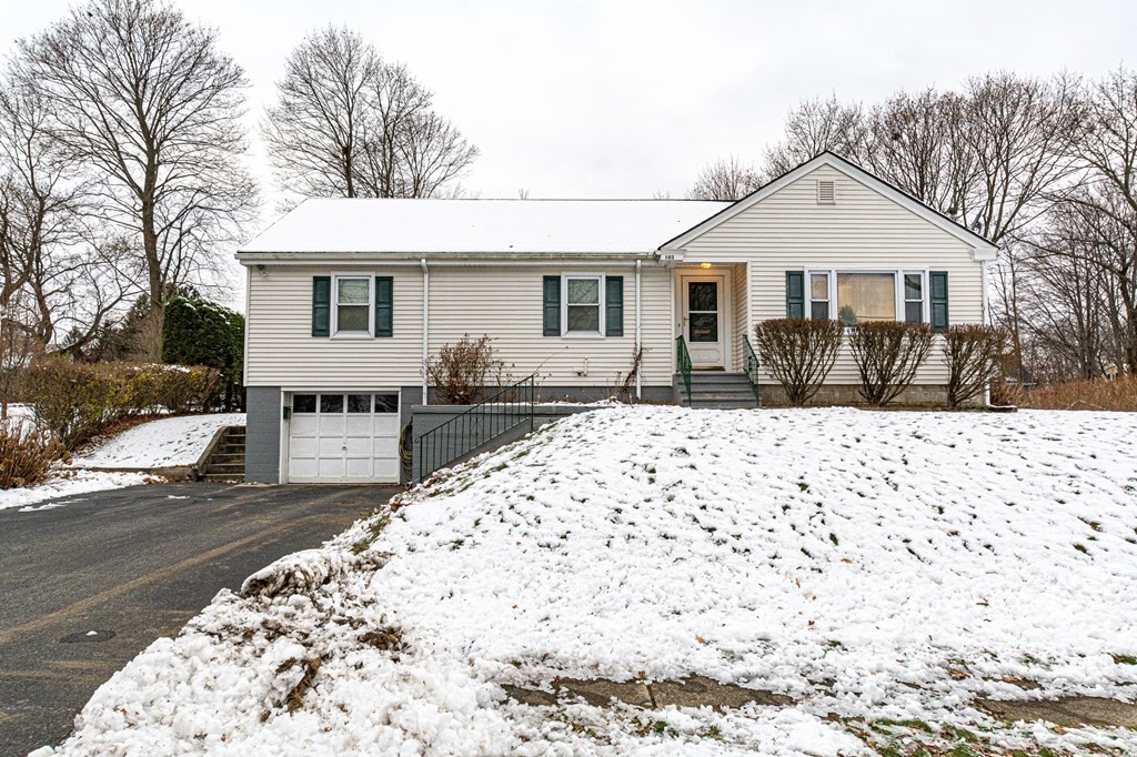 103 Draper Street Lowell, MA 01852 - Photo 1 of 22 Gallery Image 1