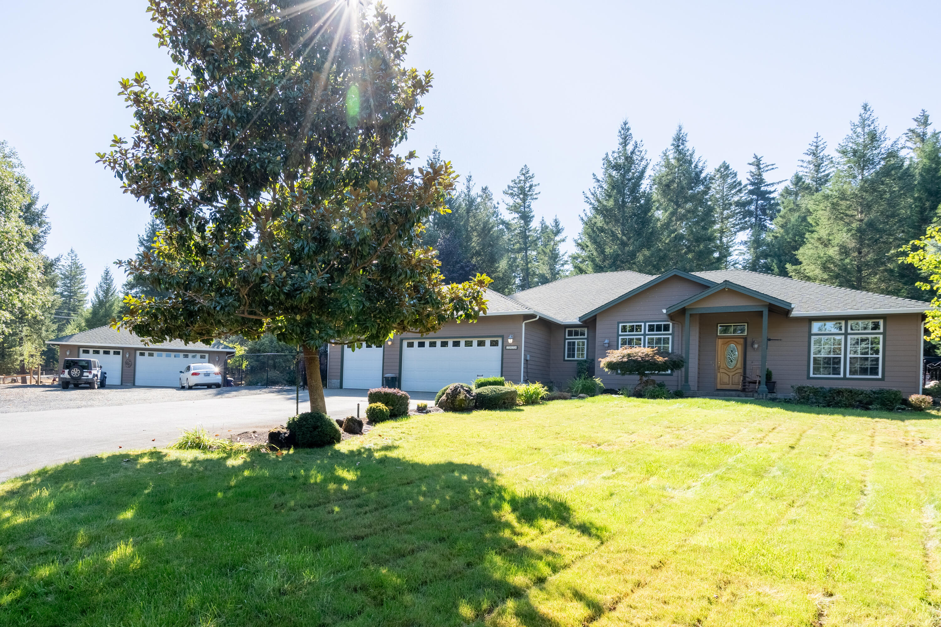 2854 Riverbanks Road Grants Pass, OR 97527 - Photo 2 of 62 DSC07398-HDR