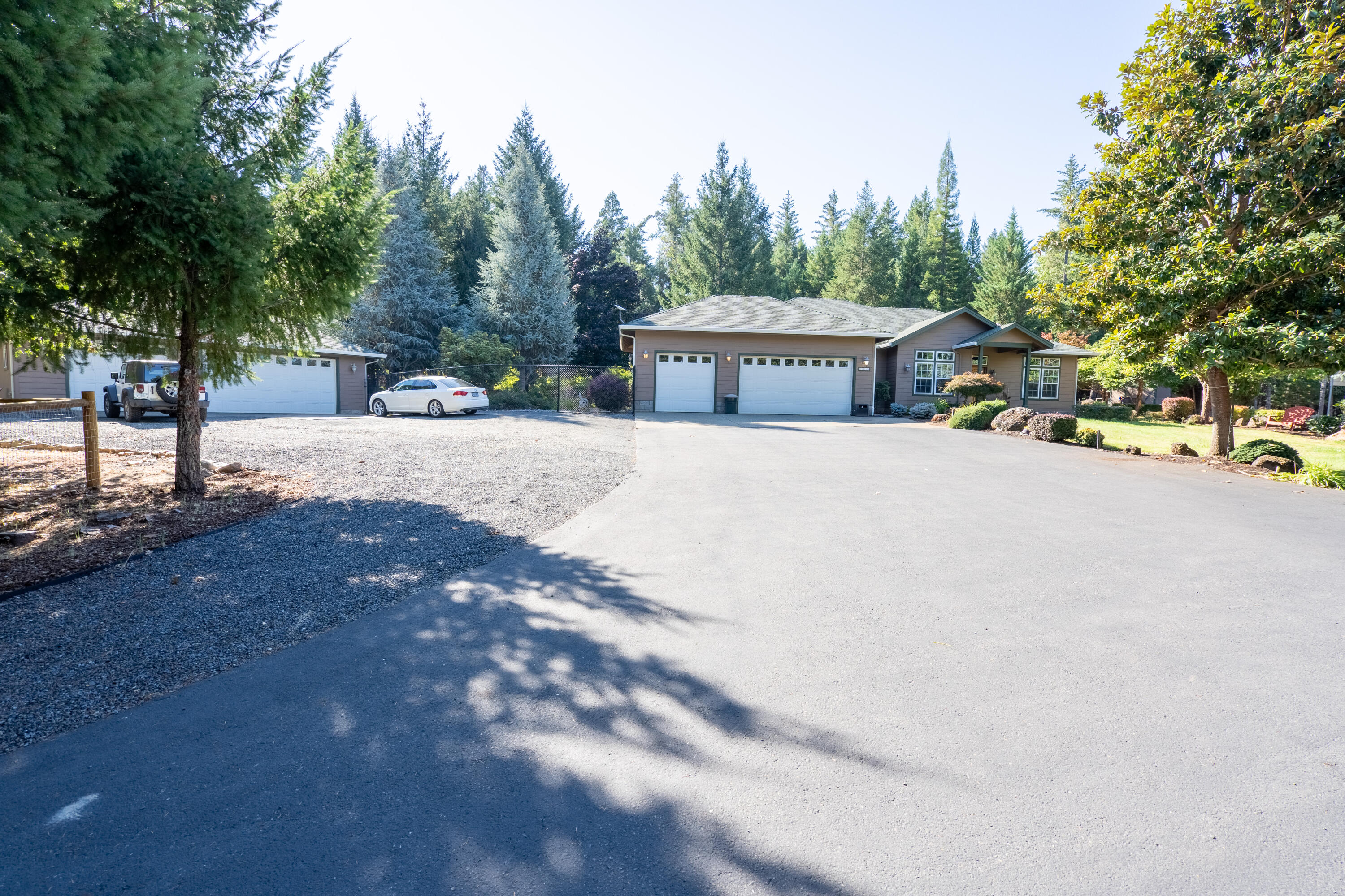 2854 Riverbanks Road Grants Pass, OR 97527 - Photo 6 of 62 DSC07413-HDR