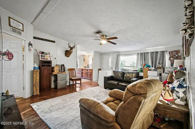 $275,000 | 14070 John Williams Road, Sanderson, FL 32087