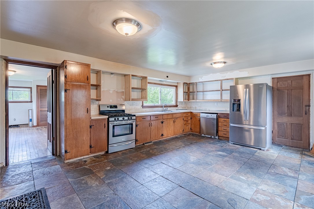 9440 Avery Road Broadview Heights, OH 44147 - Photo 4 of 22
