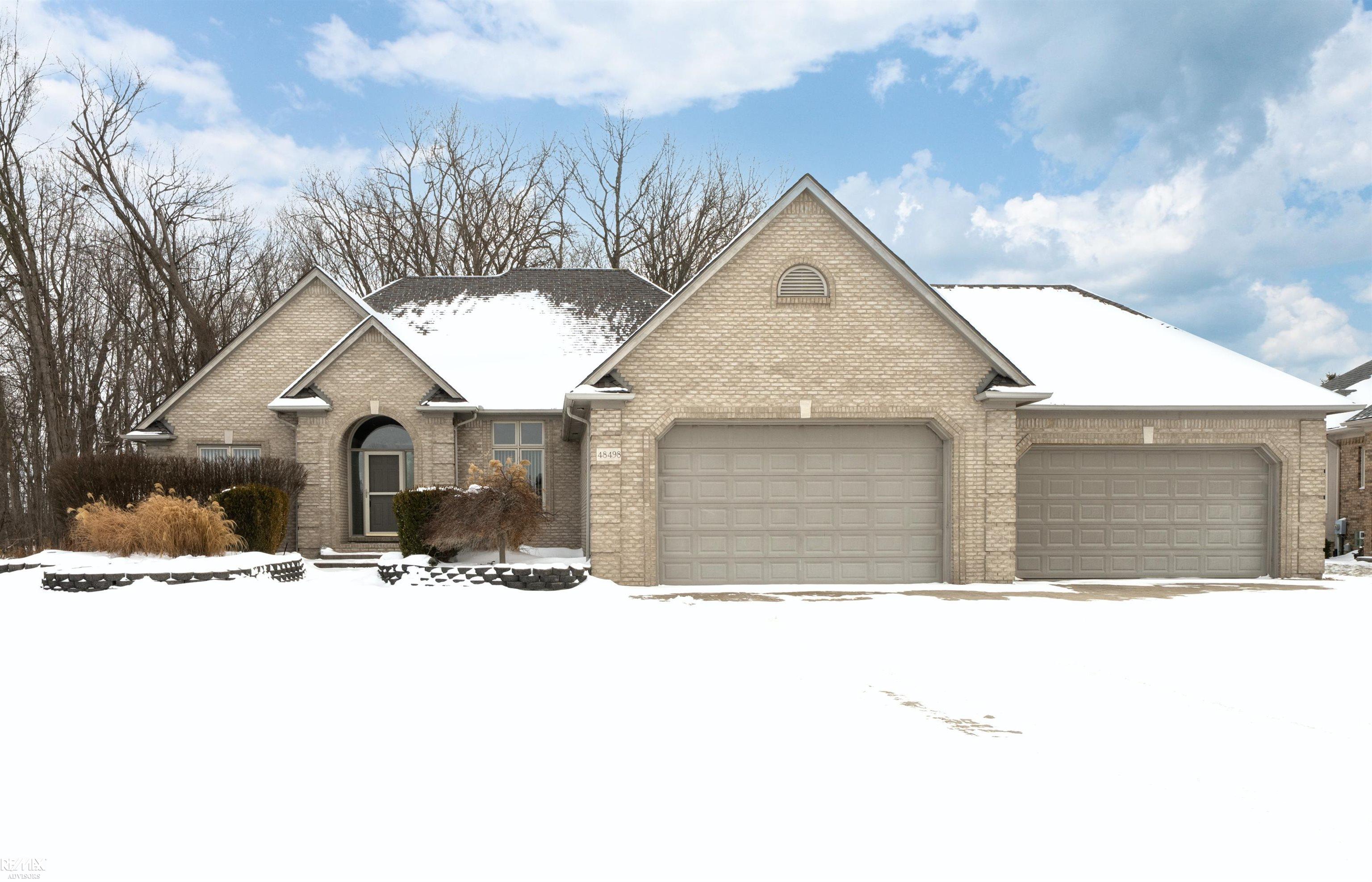 48498 Beacon Square Drive Macomb, MI 48044 - Photo 1 of 68
