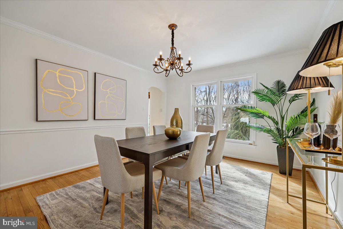 9625 Reach Road Potomac, MD 20854 - Photo 12 of 64 Dining Room