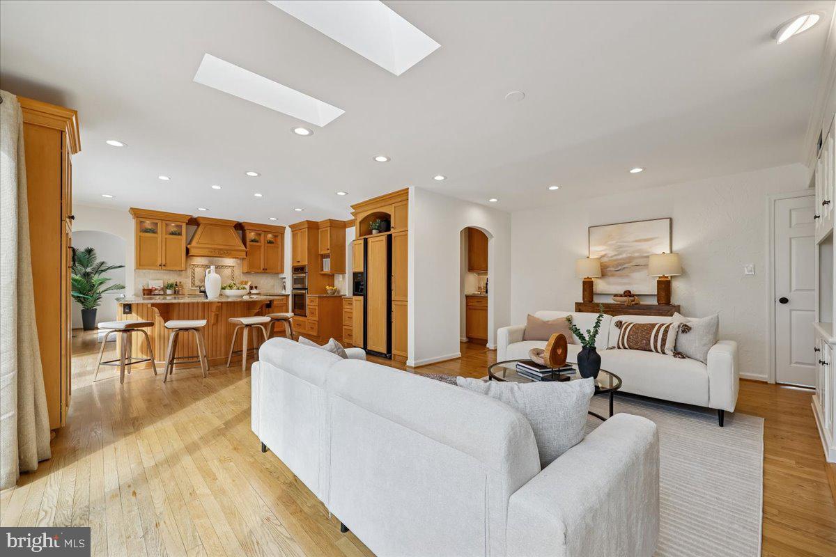 9625 Reach Road Potomac, MD 20854 - Photo 19 of 64 Family Room