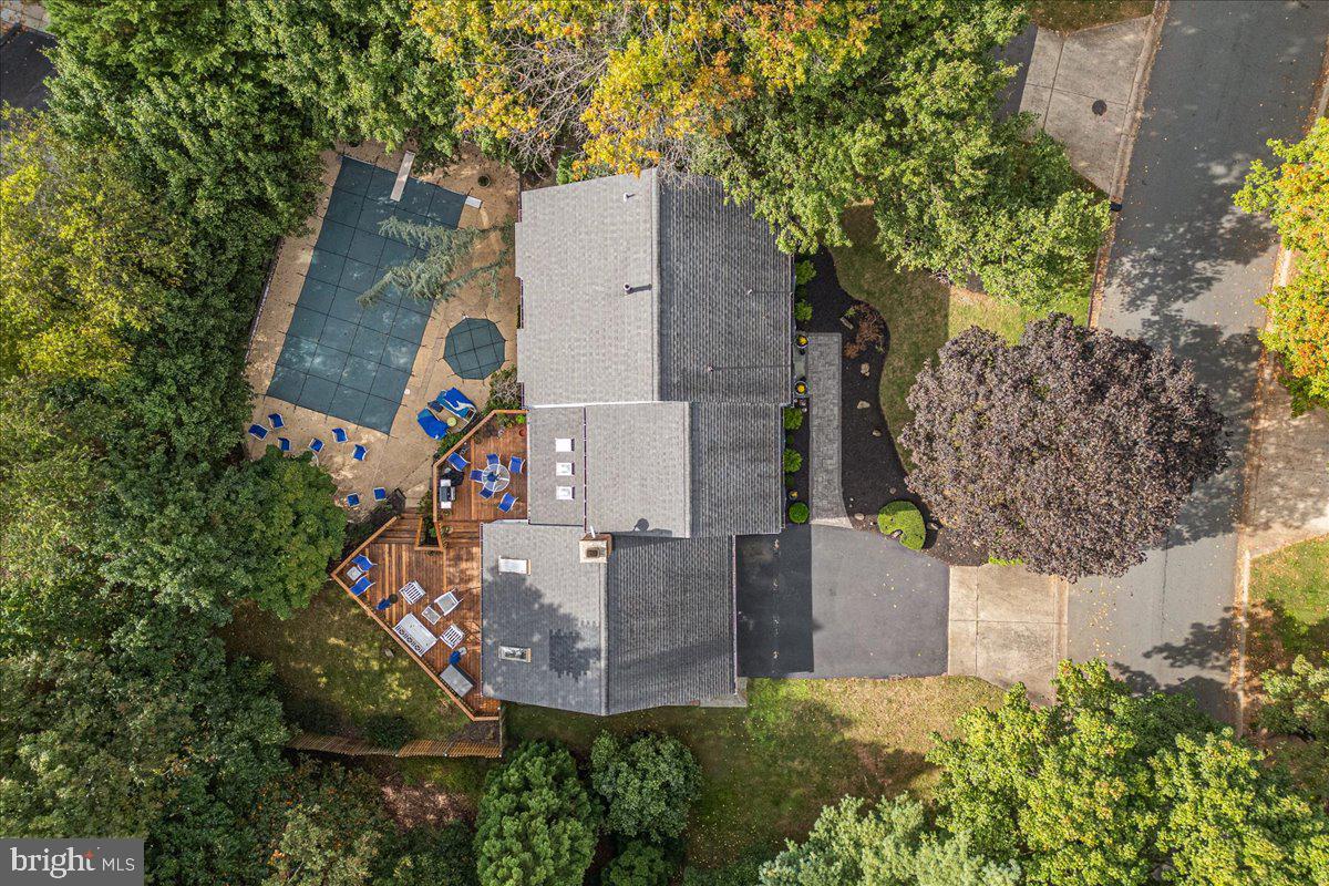 9625 Reach Road Potomac, MD 20854 - Photo 62 of 64 Aerial view - winter pool covers in place