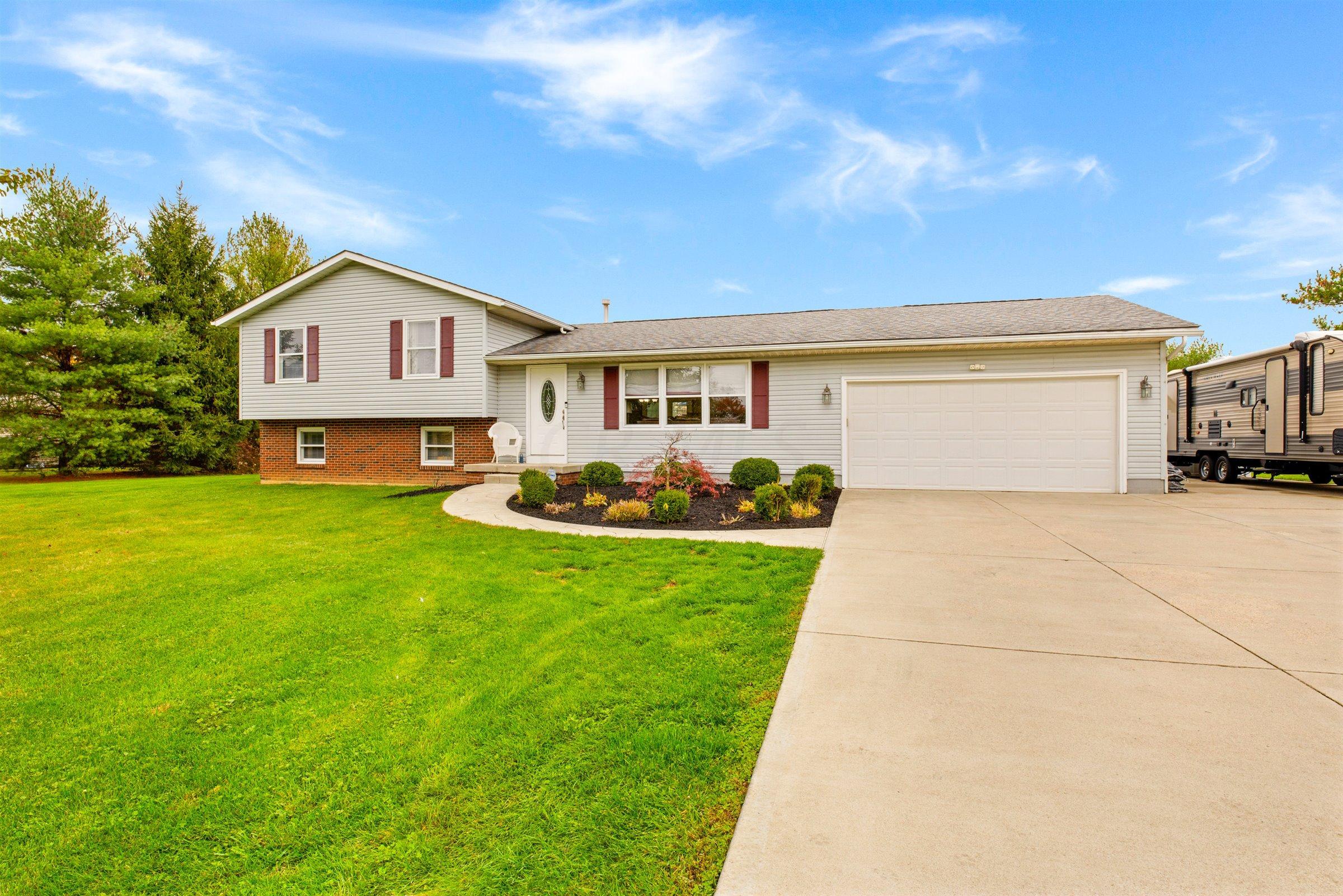 5660 Clover Valley Road Johnstown, OH 43031 - Photo 2 of 43