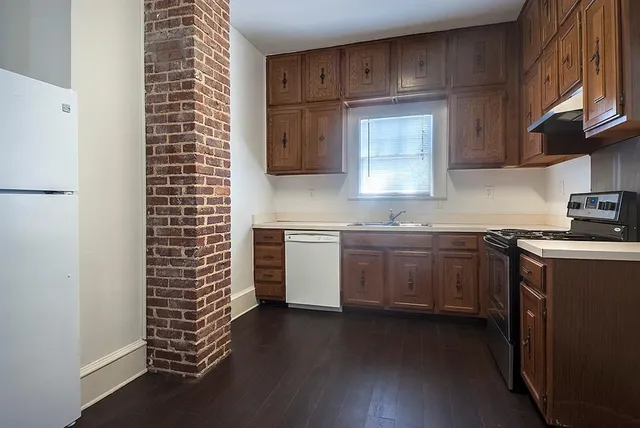 $3,500 | 4902 Junius Street, Dallas, TX 75214