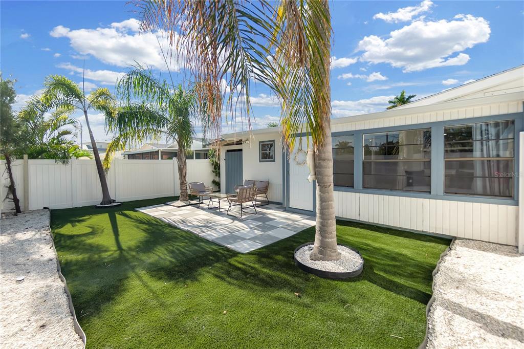 407 63rd Street Holmes Beach, FL 34217 - Photo 24 of 33