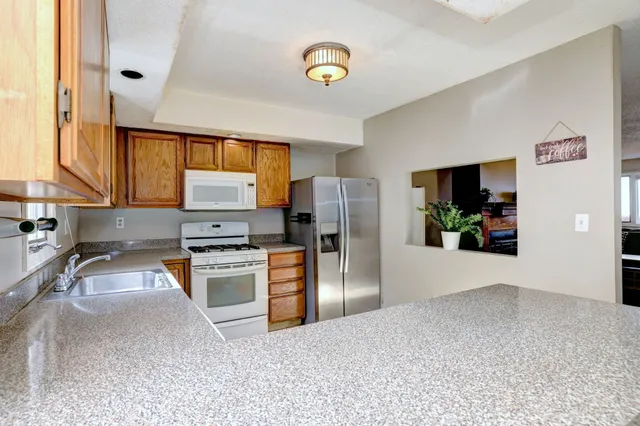 $225,000 | 1480 Capitol Avenue, Unit H811, Bridgeport, CT 06604