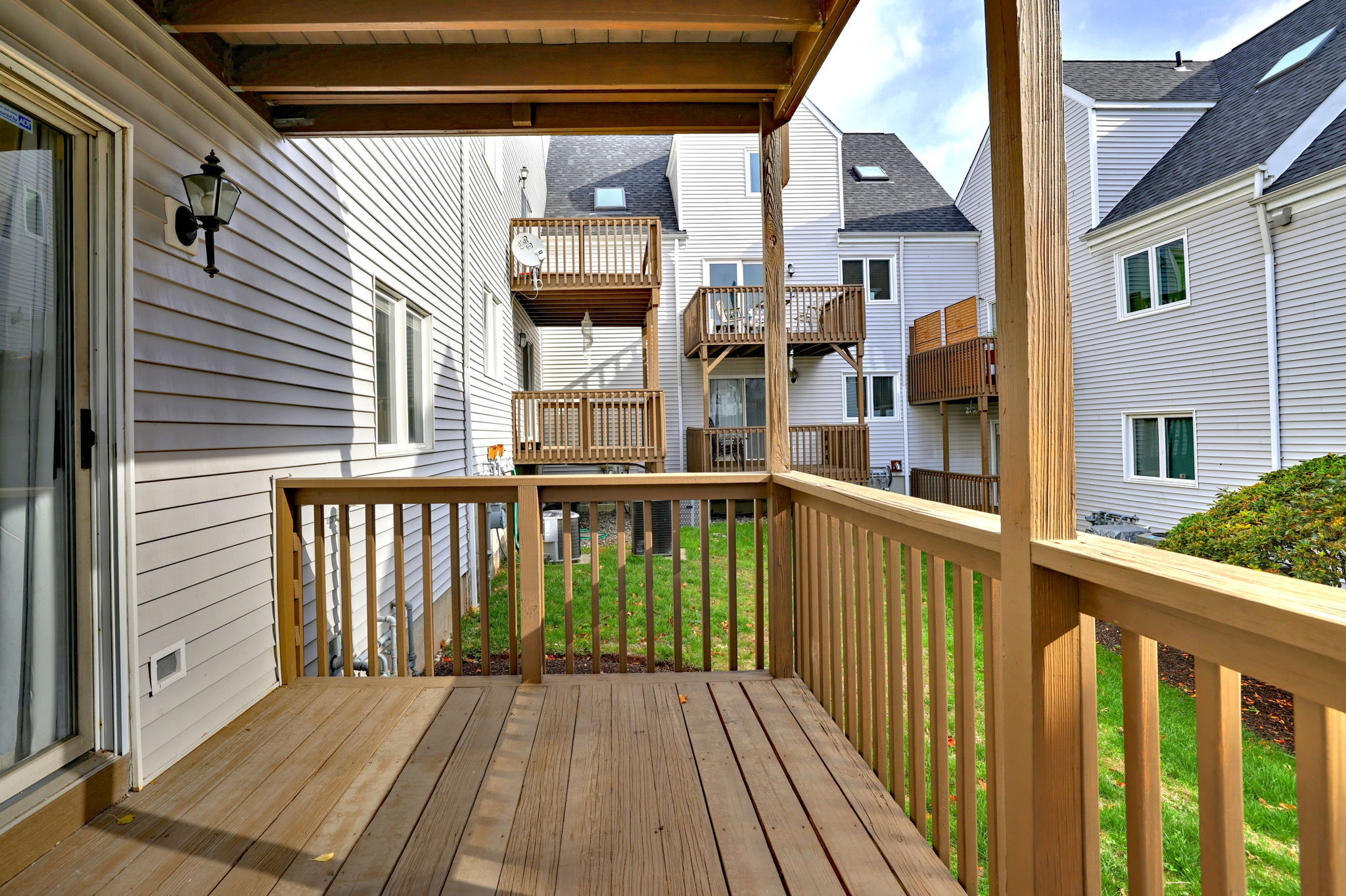 1480 Capitol Avenue, Unit H811 Bridgeport, CT 06604 - Photo 38 of 39 a view of a balcony with wooden floor