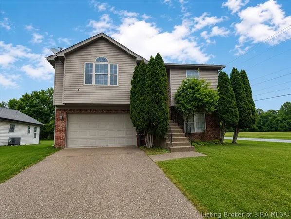 $259,900 | 7501 Blue Sky Drive, Sellersburg, IN 47172
