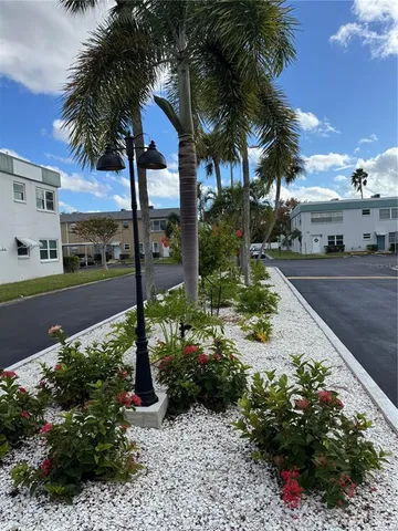 $152,000 | 5267 81st Street North, Unit 26, St. Petersburg, FL 33709