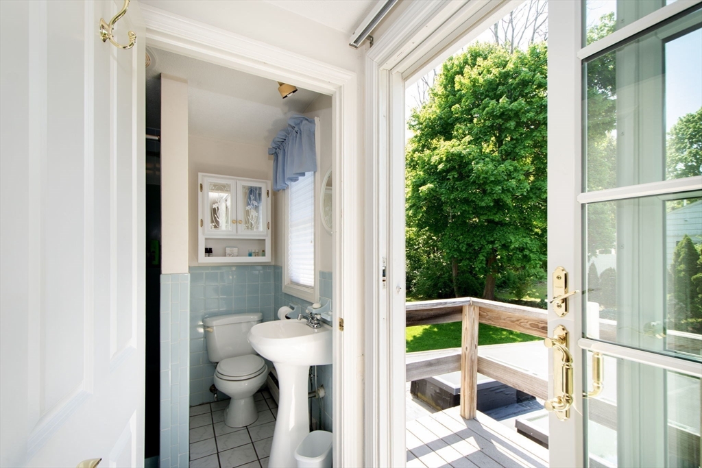 41 First Parish Road Scituate, MA 02066 - Photo 23 of 42