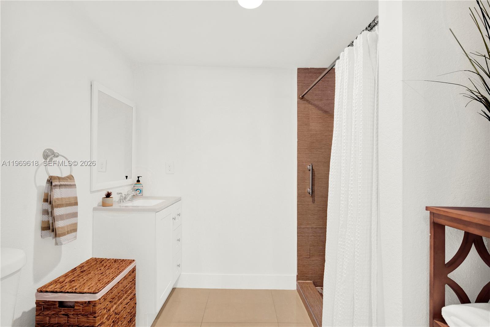 2006 Southwest 12th Street Miami, FL 33135 - Photo 27 of 61 Bathroom 2 - First Floor - Next to a bedroom - Perfect for Mom and/or Dad