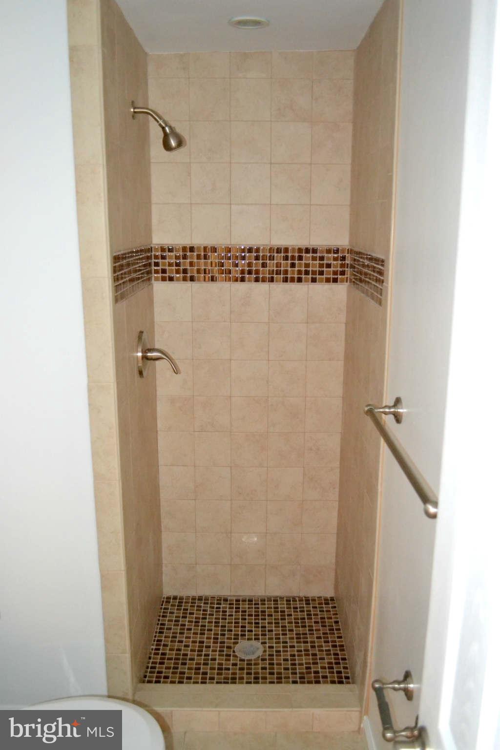 7715 Fenton Street Silver Spring, MD 20910 - Photo 12 of 30 Bath