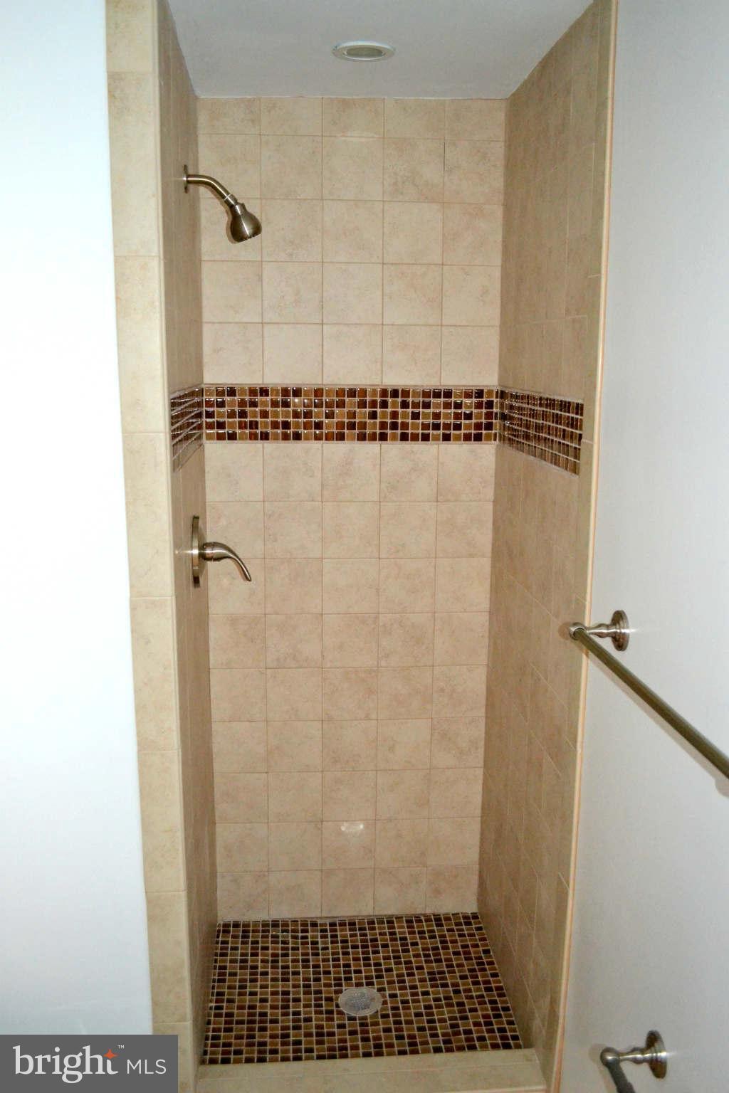 7715 Fenton Street Silver Spring, MD 20910 - Photo 14 of 30 Bath