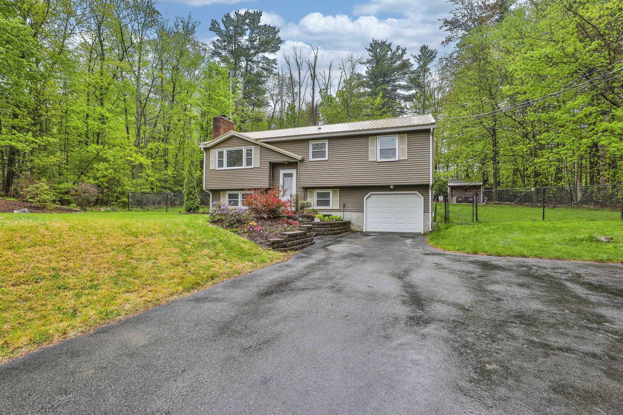 336 New Boston Road Bedford, NH 03110 - Photo 1 of 44 Gallery Image 1