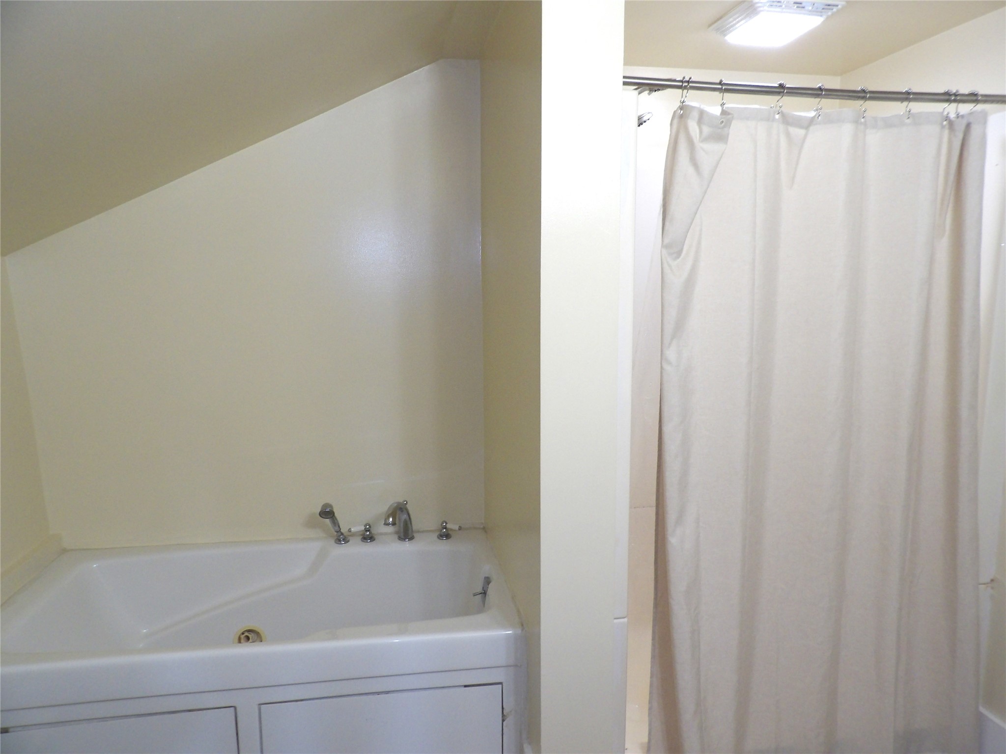 1345 Donation Road Erie, PA 16509 - Photo 30 of 47 Primary bath with shower and jetted tub