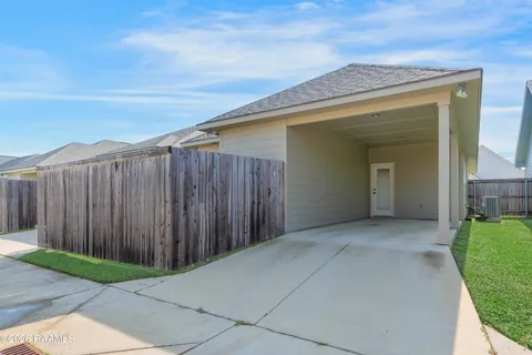 $229,999 | 103 Pioneer Drive, Unit F, Scott, LA 70583