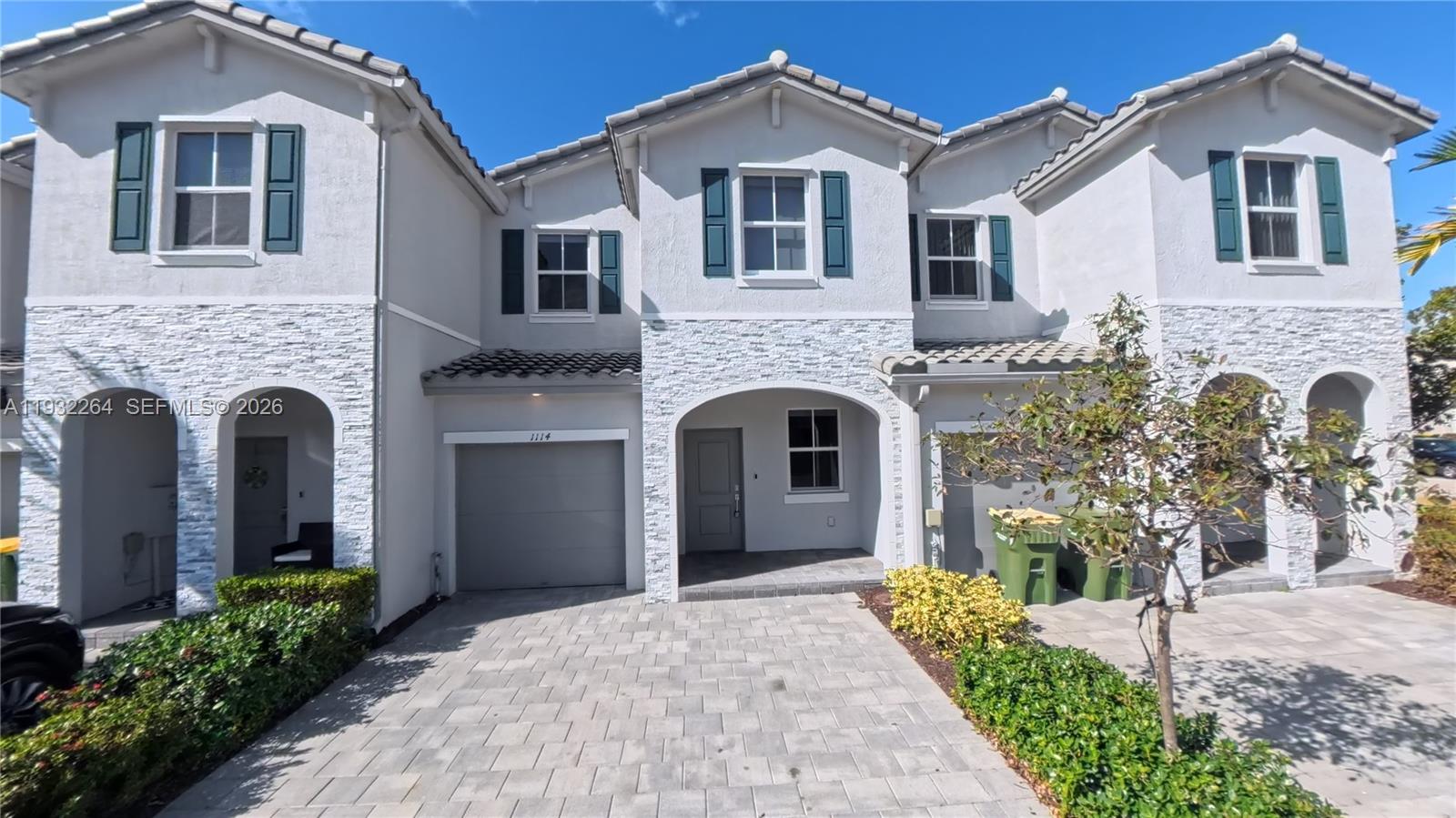 1114 Southeast 27th Street Homestead, FL 33035 - Photo 2 of 25