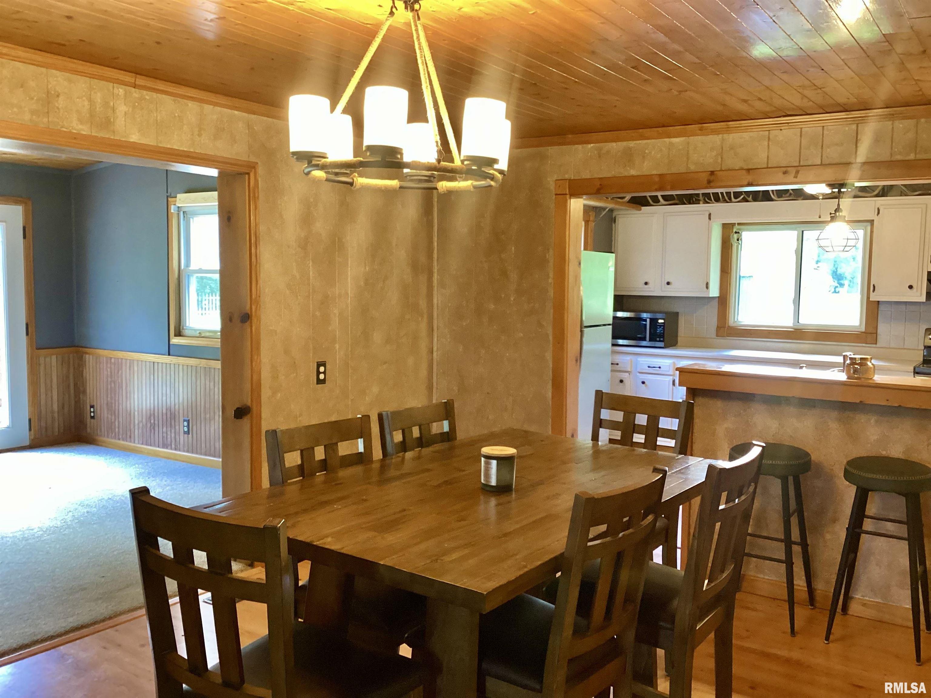 25382 Wolf Road Canton, IL 61520 - Photo 37 of 55