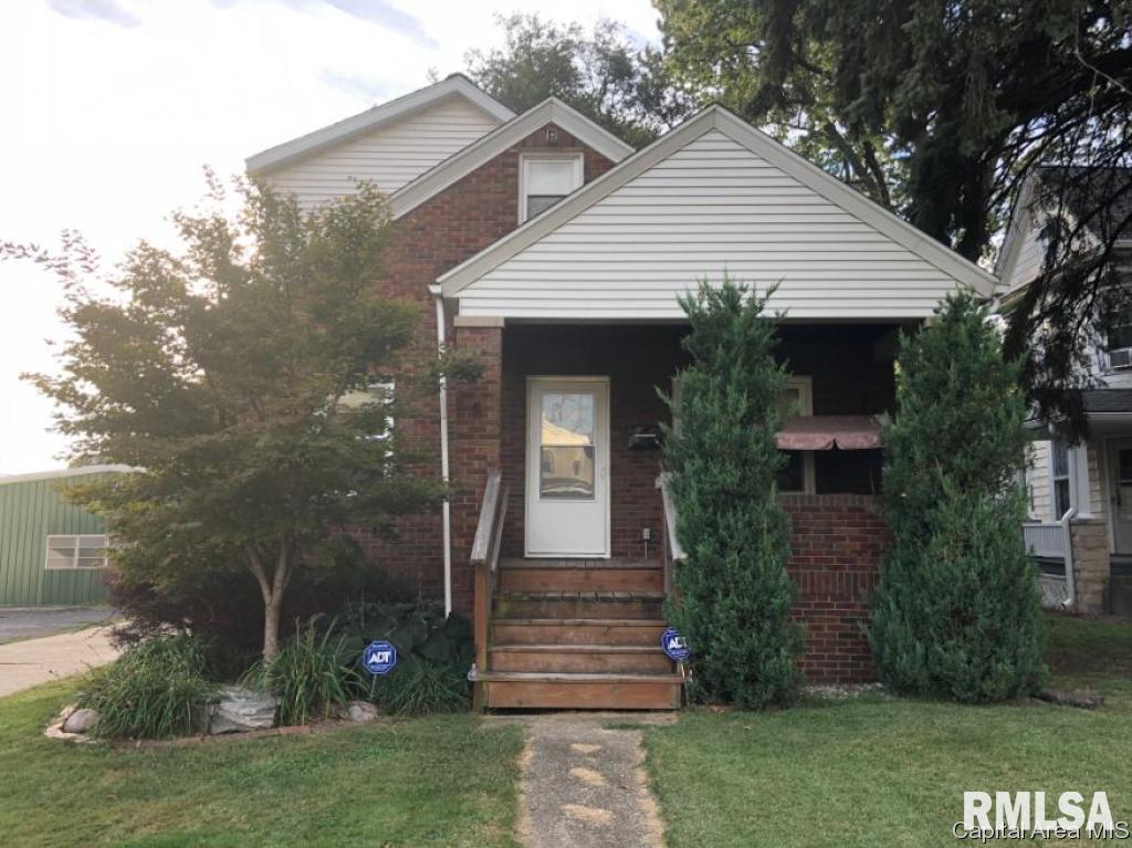 1009 North 1st Street Springfield, IL 62702 - Photo 1 of 17