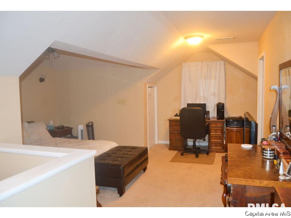 1009 North 1st Street Springfield, IL 62702 - Photo 11 of 17