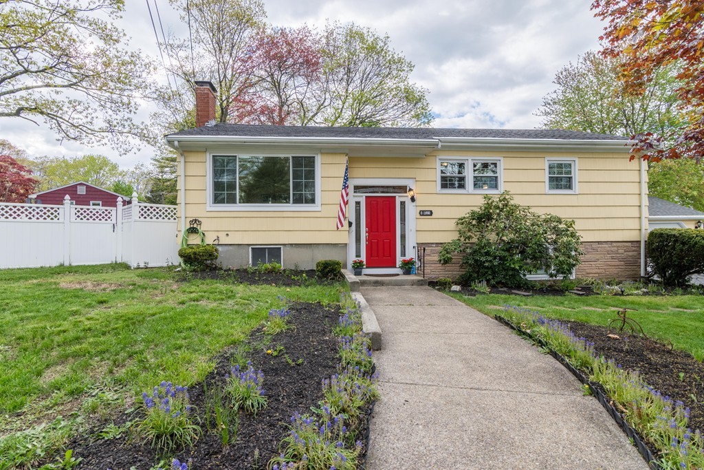 8 Niles Road Randolph, MA 02368 - Photo 2 of 21 Gallery Image 2