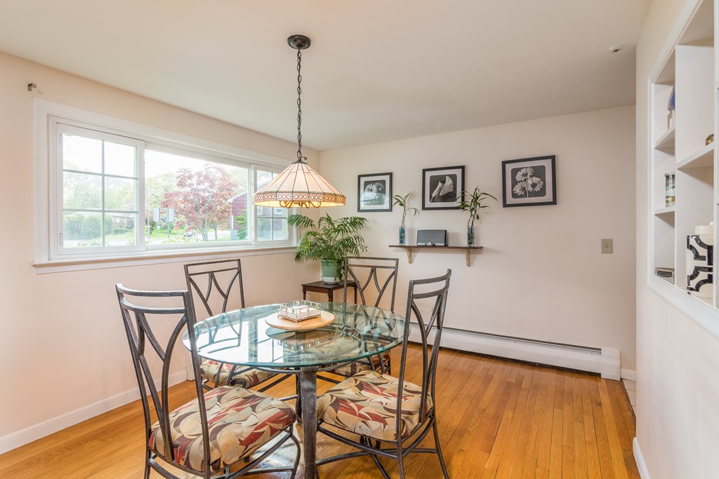 8 Niles Road Randolph, MA 02368 - Photo 7 of 21 Gallery Image 7