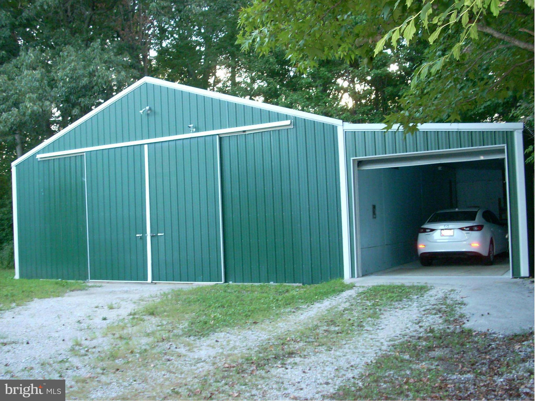 2358 Schaffers Road Baltimore, MD 21221 - Photo 7 of 12 5 CAR GARAGE