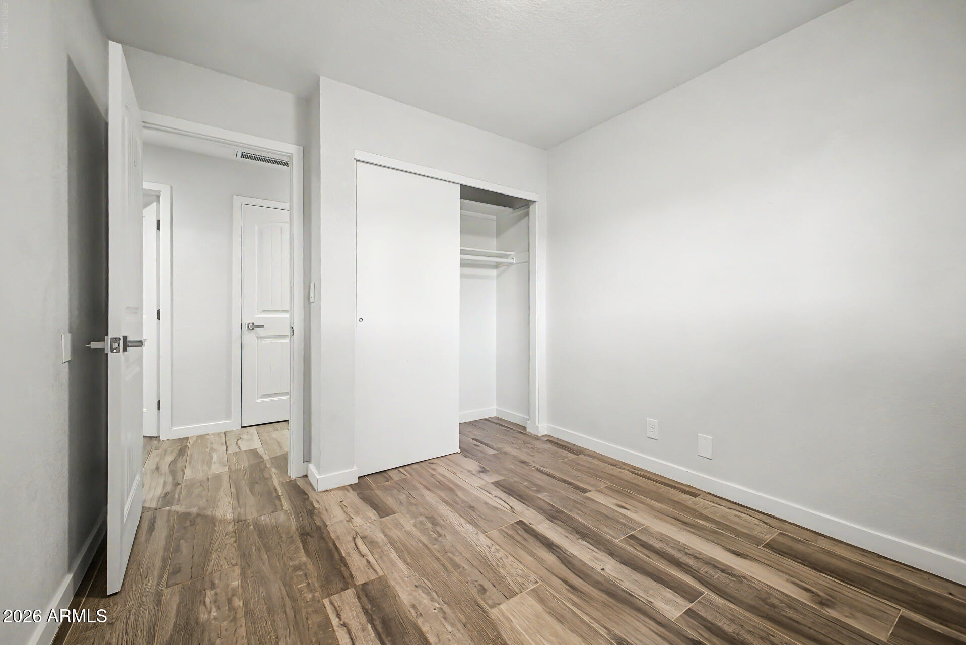827 West Romo Jones Street Tempe, AZ 85281 - Photo 22 of 31 Second Bedroom