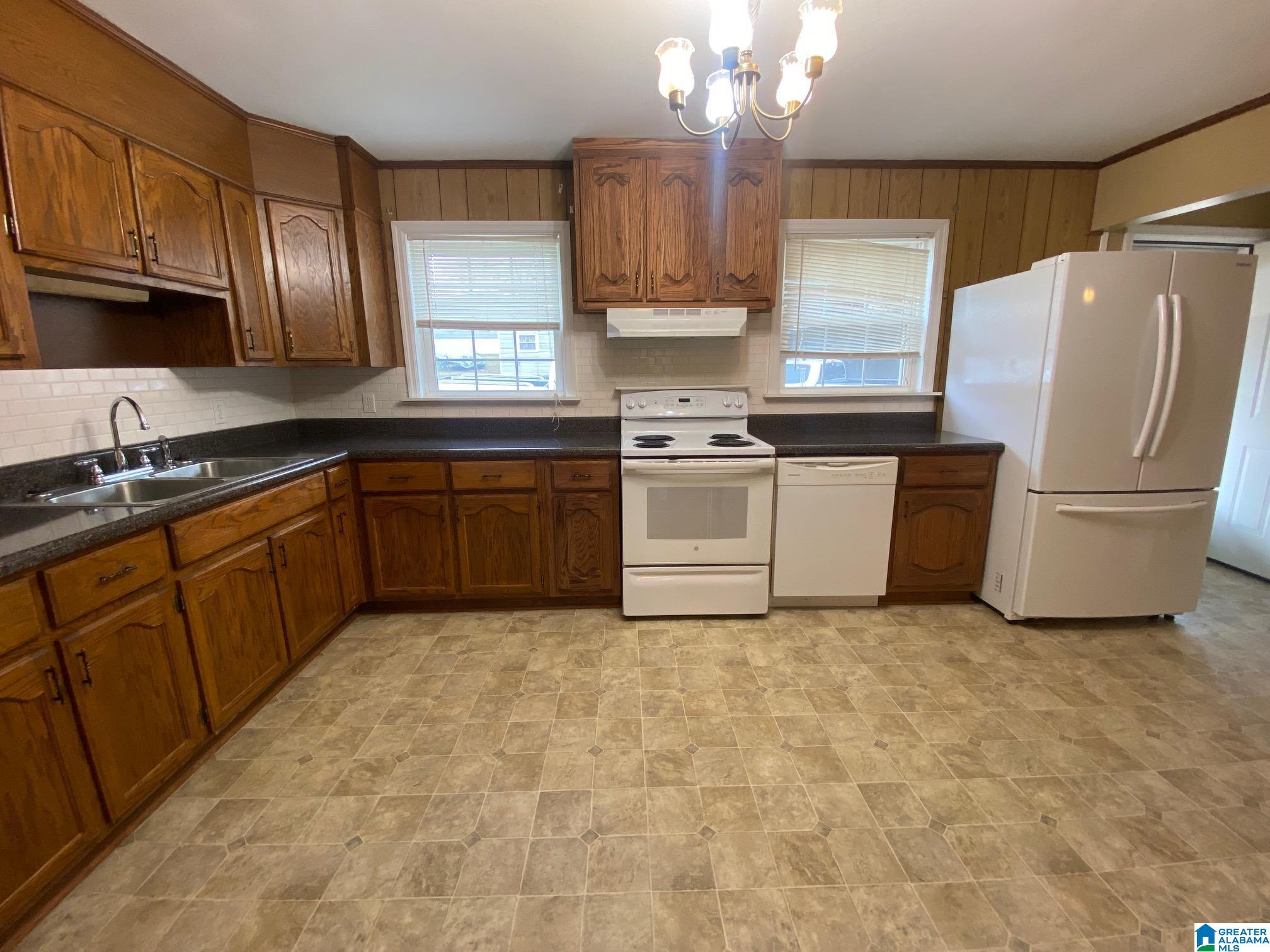997 Sharon Boulevard Dora, AL 35062 - Photo 14 of 17