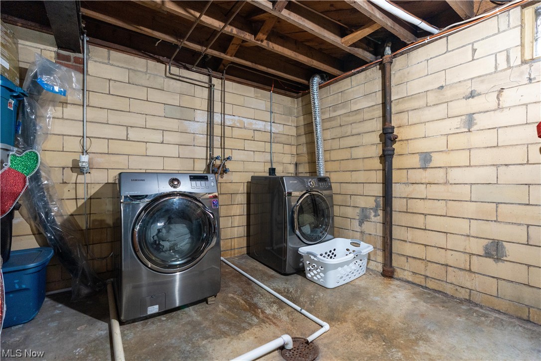 157 Everhard Road Southwest North Canton, OH 44720 - Photo 25 of 37 Laundry located in basement