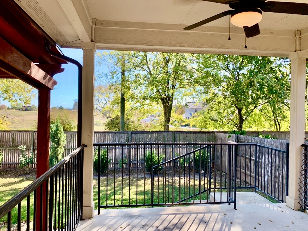 3580 Rosalina Loop Round Rock, TX 78665 - Photo 27 of 27 a view of a balcony
