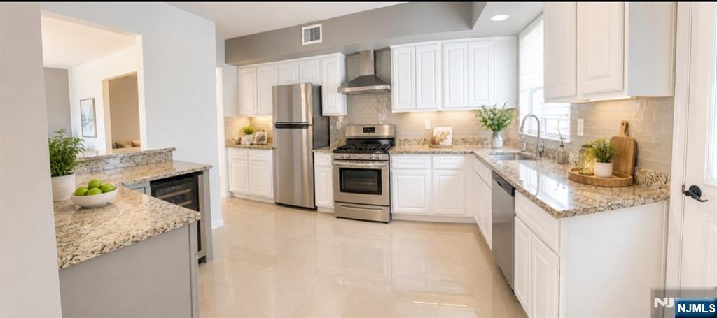 403 Terrace Avenue Hasbrouck Heights, NJ 07604 - Photo 2 of 4