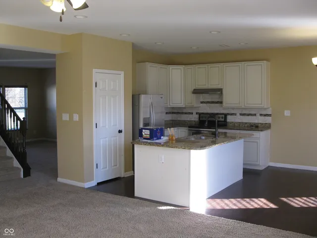 $400,000 | 2220 McGregor Court, Avon, IN 46123