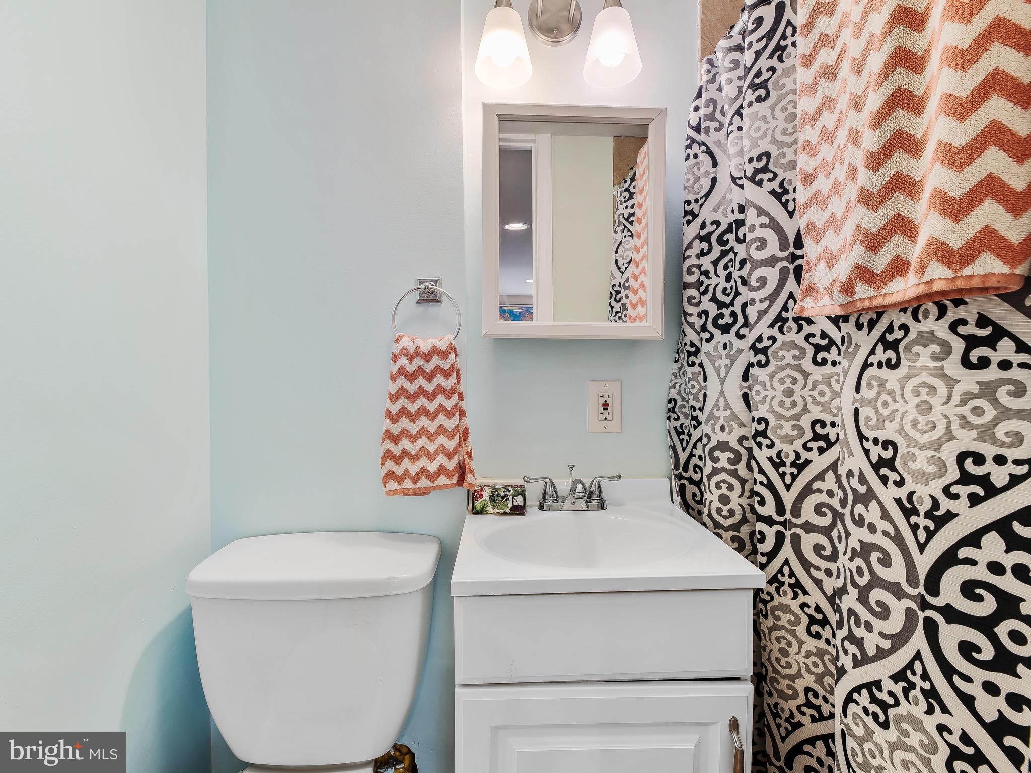 4601 Amherst Road College Park, MD 20740 - Photo 25 of 42 Master Bath