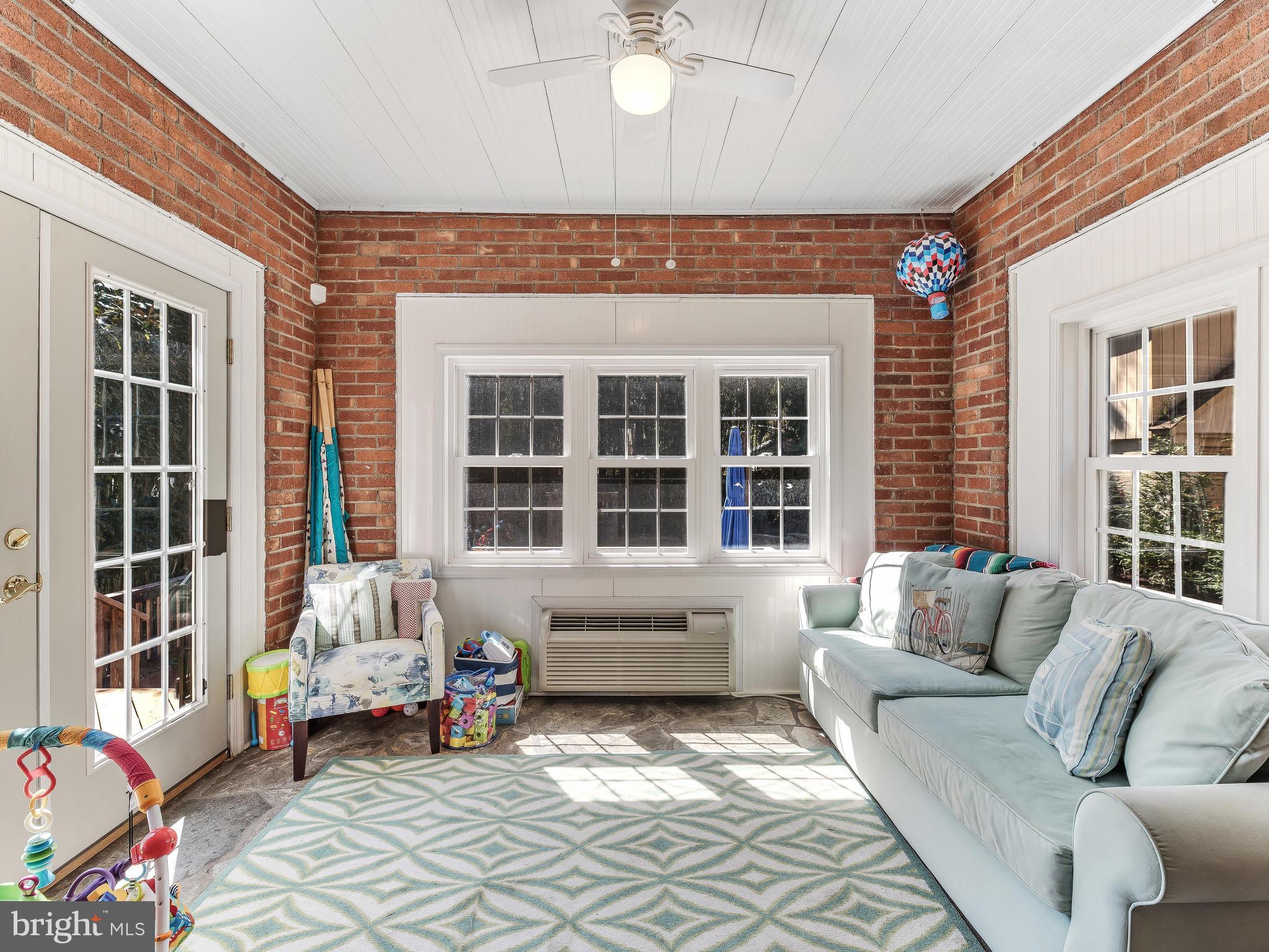 4601 Amherst Road College Park, MD 20740 - Photo 8 of 42 Sunroom