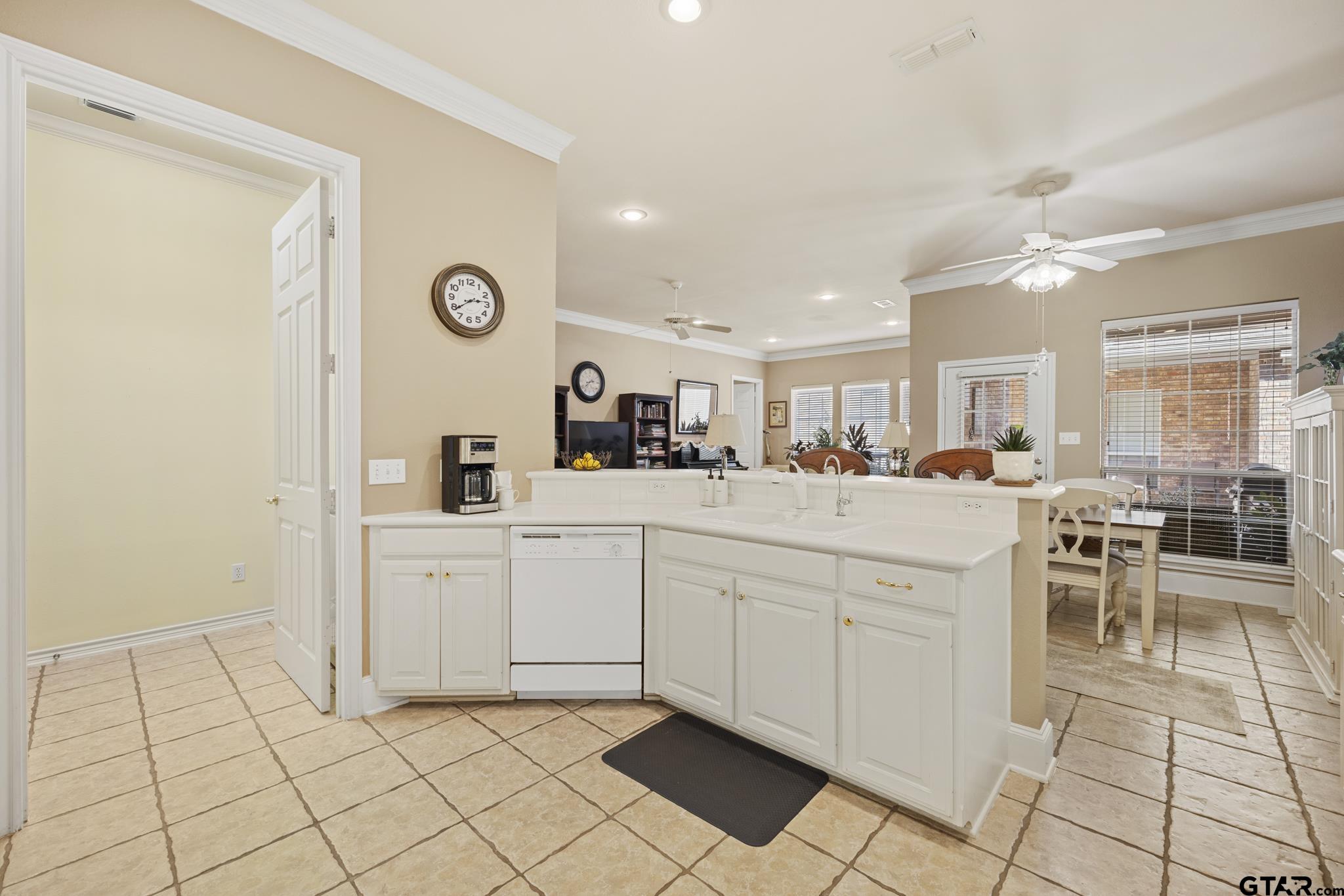 2418 Homestead Lane Tyler, TX 75701 - Photo 15 of 29