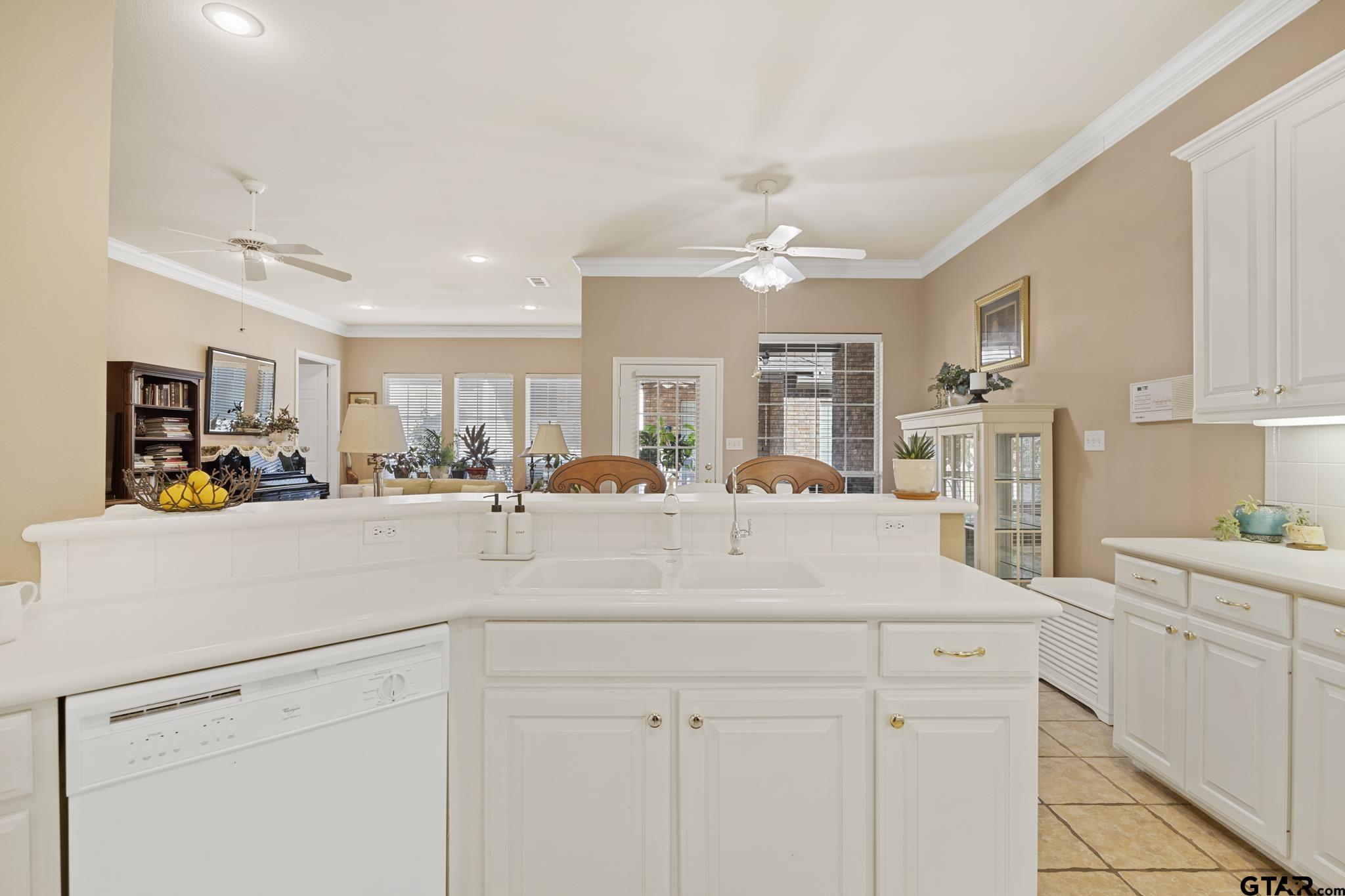 2418 Homestead Lane Tyler, TX 75701 - Photo 17 of 29