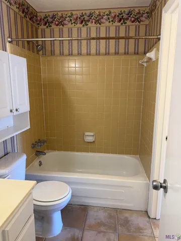 $1,300 | 183 Sandra Del Mar Drive, Mandeville, LA 70448