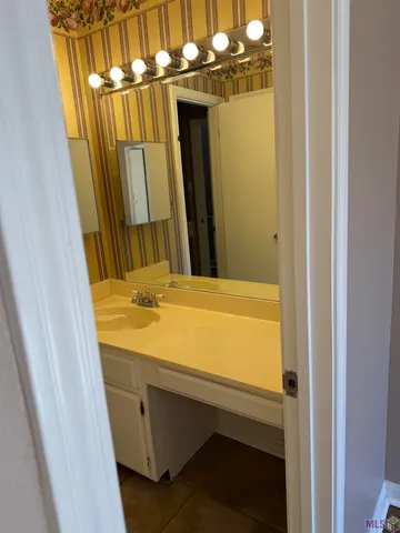 $1,300 | 183 Sandra Del Mar Drive, Mandeville, LA 70448