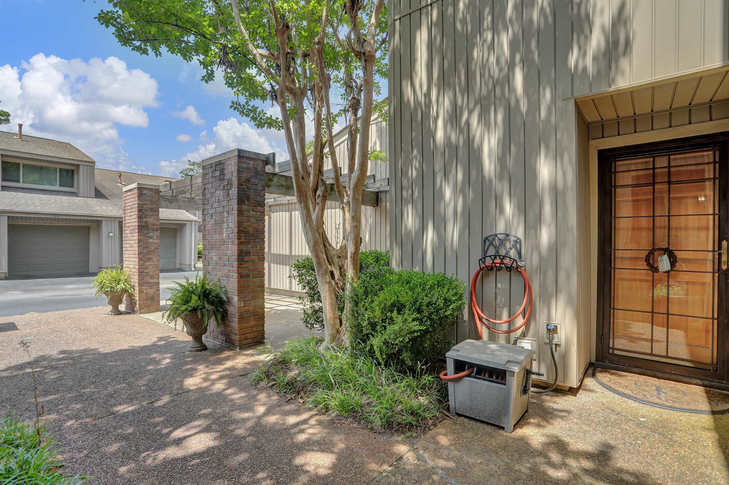 732 Forest Lake Drive, Unit 3303 Memphis, TN 38117 - Photo 8 of 39 Gallery Image 8
