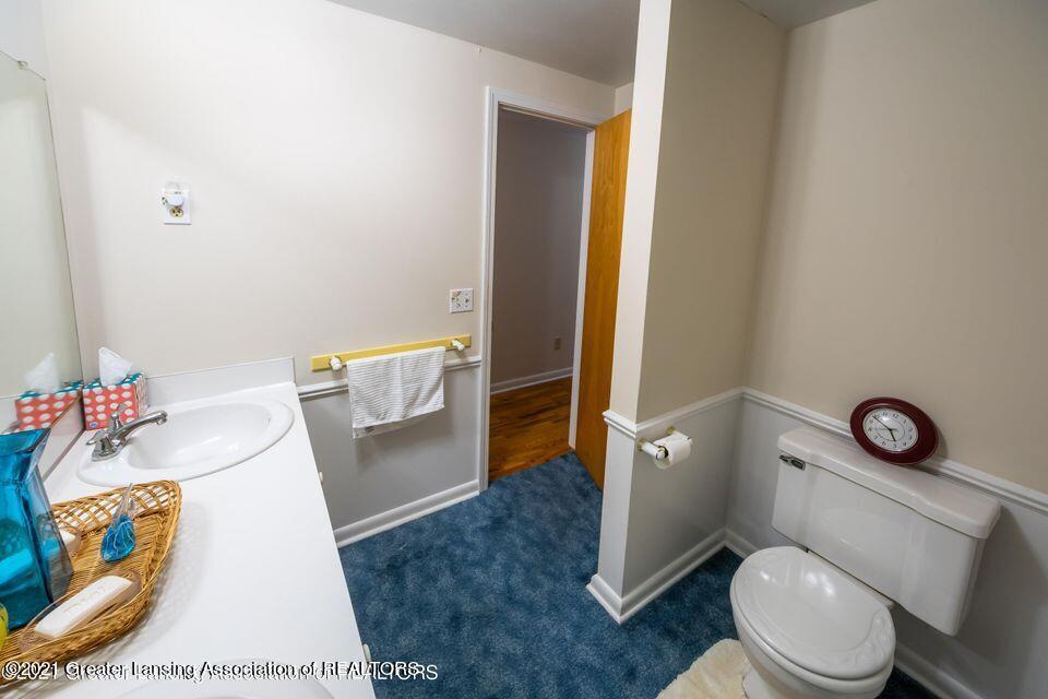 5849 Green Road Haslett, MI 48840 - Photo 23 of 48 38