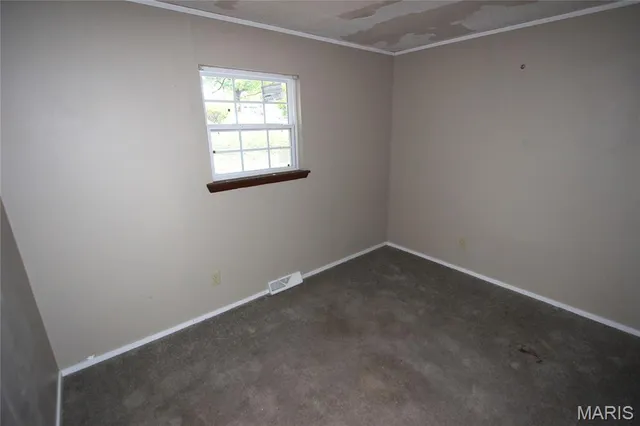 $104,900 | 4302 Easy Street, De Soto, MO 63020