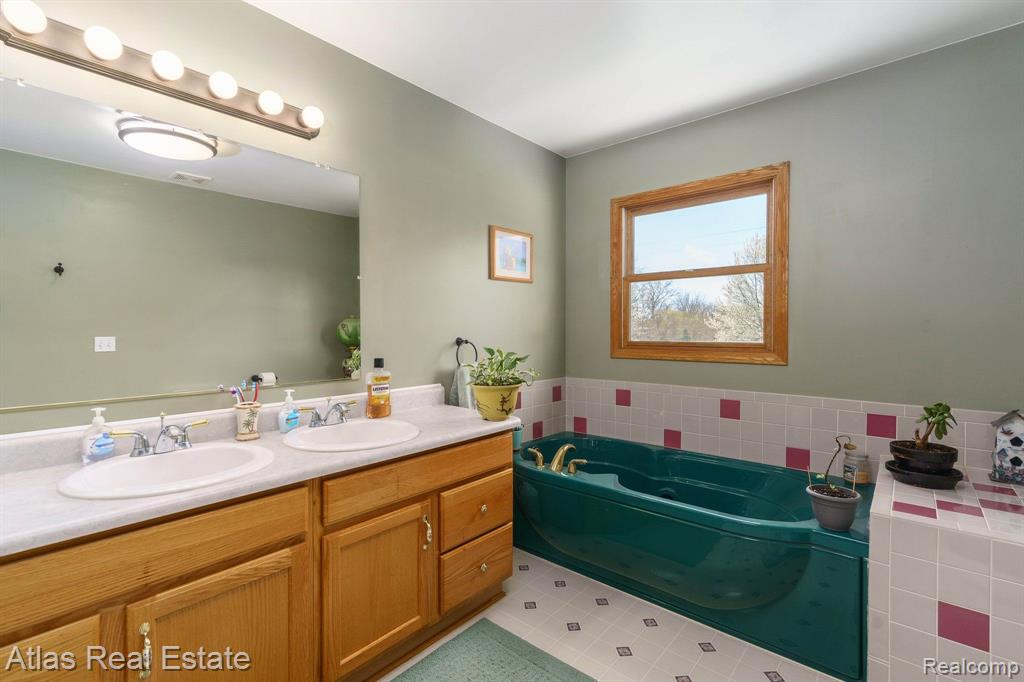 6375 Gunnell Road Millington, MI 48746 - Photo 37 of 57