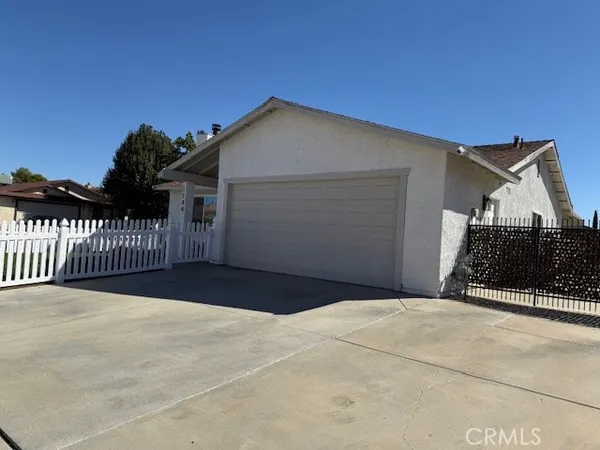 a view of a house with a garage